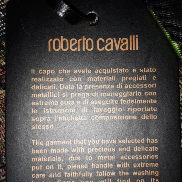 Women's blouse - Picture 3 of 4